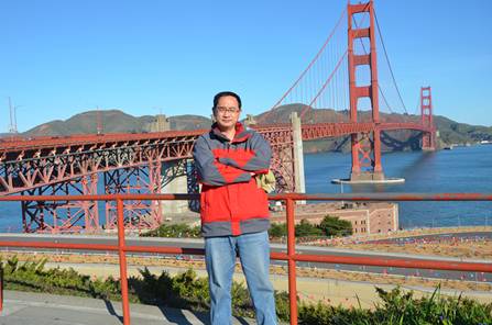 最受学生欢迎的教授 色情av影片
张宇萌(生活照).JPG